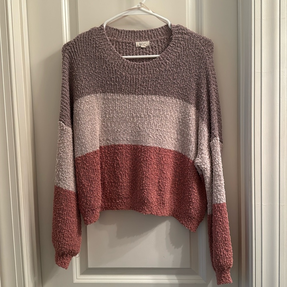 Debut sweater